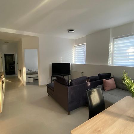 לוסטנאו Mia Apartment מראה חיצוני תמונה
