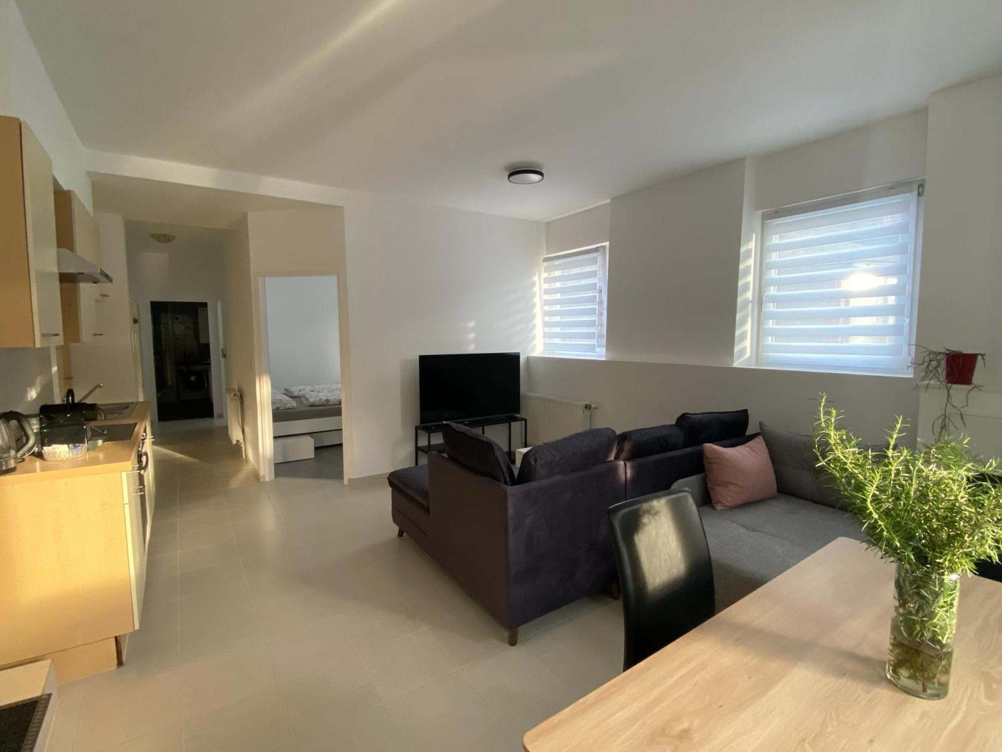לוסטנאו Mia Apartment מראה חיצוני תמונה